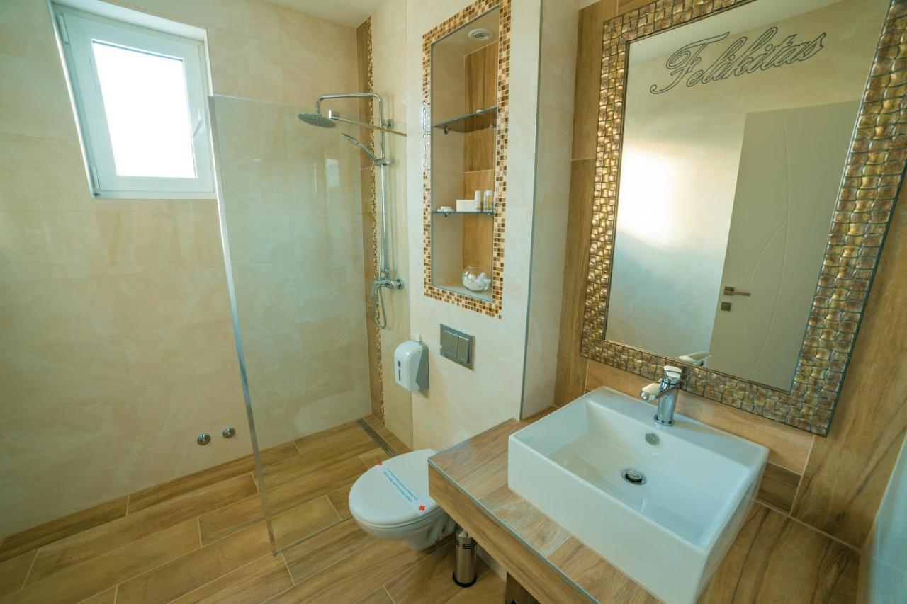Motel Felikitas Laktaši Екстериор снимка