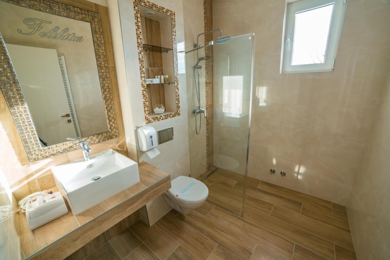 Motel Felikitas Laktaši Екстериор снимка