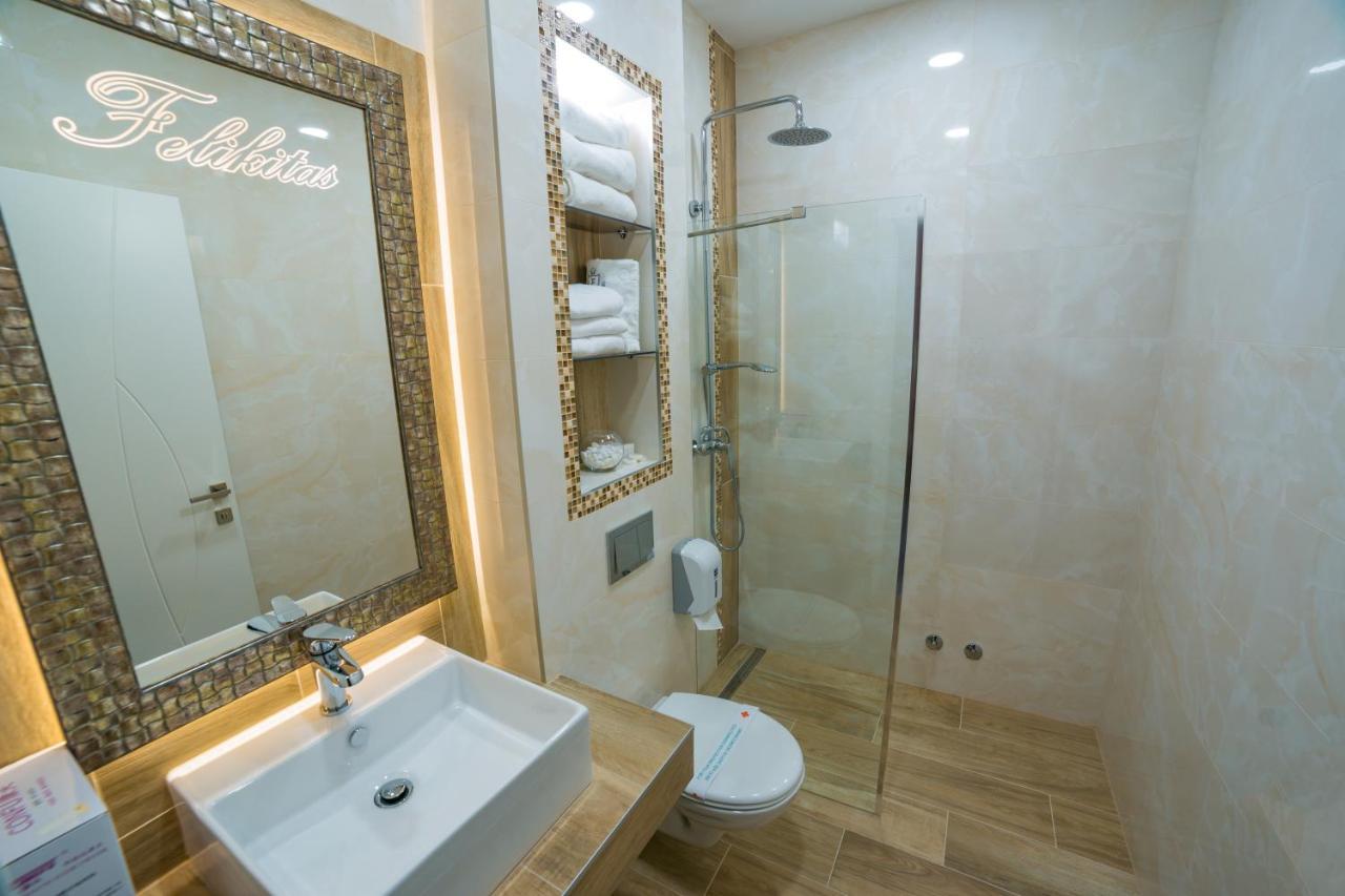 Motel Felikitas Laktaši Екстериор снимка